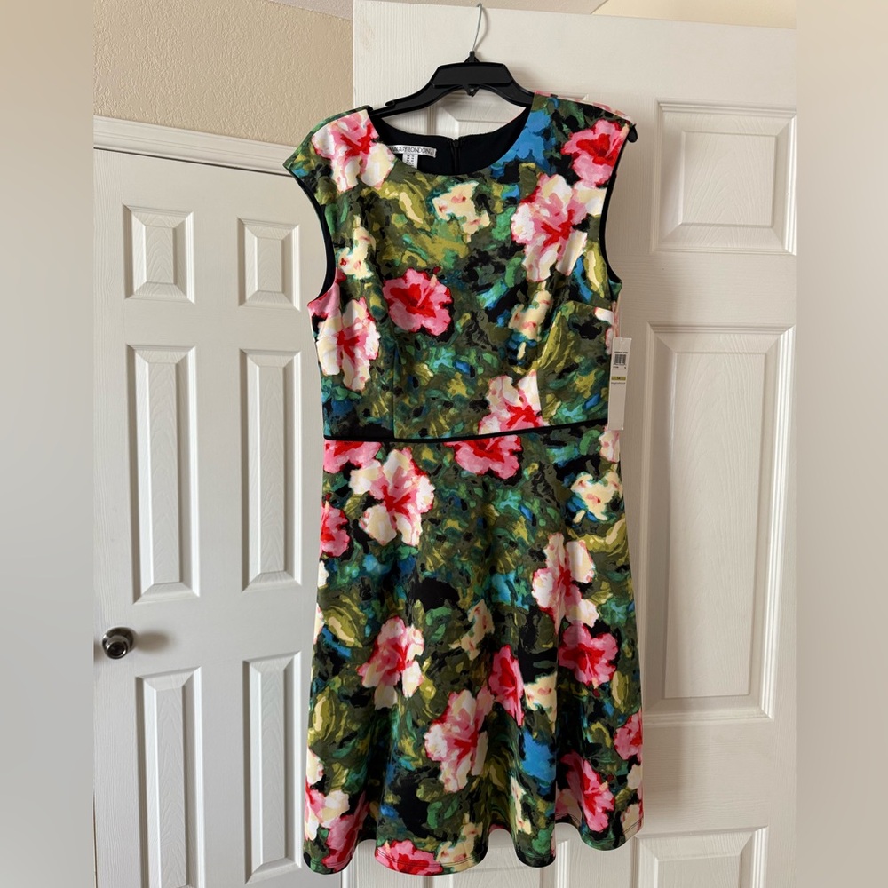 Maggy London Pink and White Sleeveless Sundress for Weddings
